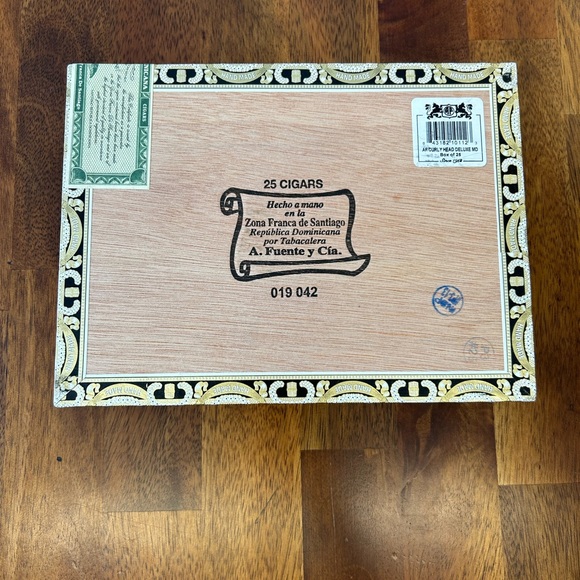 Empty Cigar Box Arturo Fuente - Picture 3 of 3